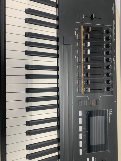 Kurzweil K2088 V.A.S.T. Synthesizer Workstation (Open Box)