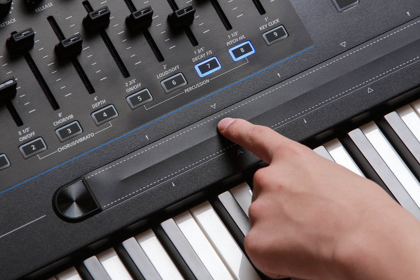 Kurzweil K2700 88-Key Music Workstation