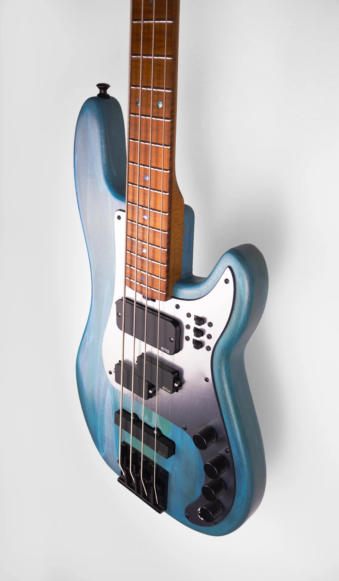 McGrath Thunderhorse P-Style IV Bass – Pool Blue