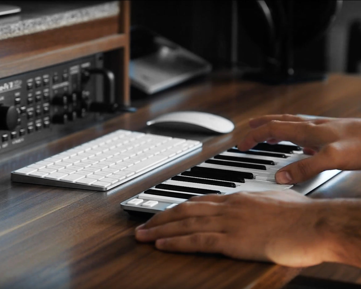 Artesia Pro Xkey 25 USB MIDI Controller