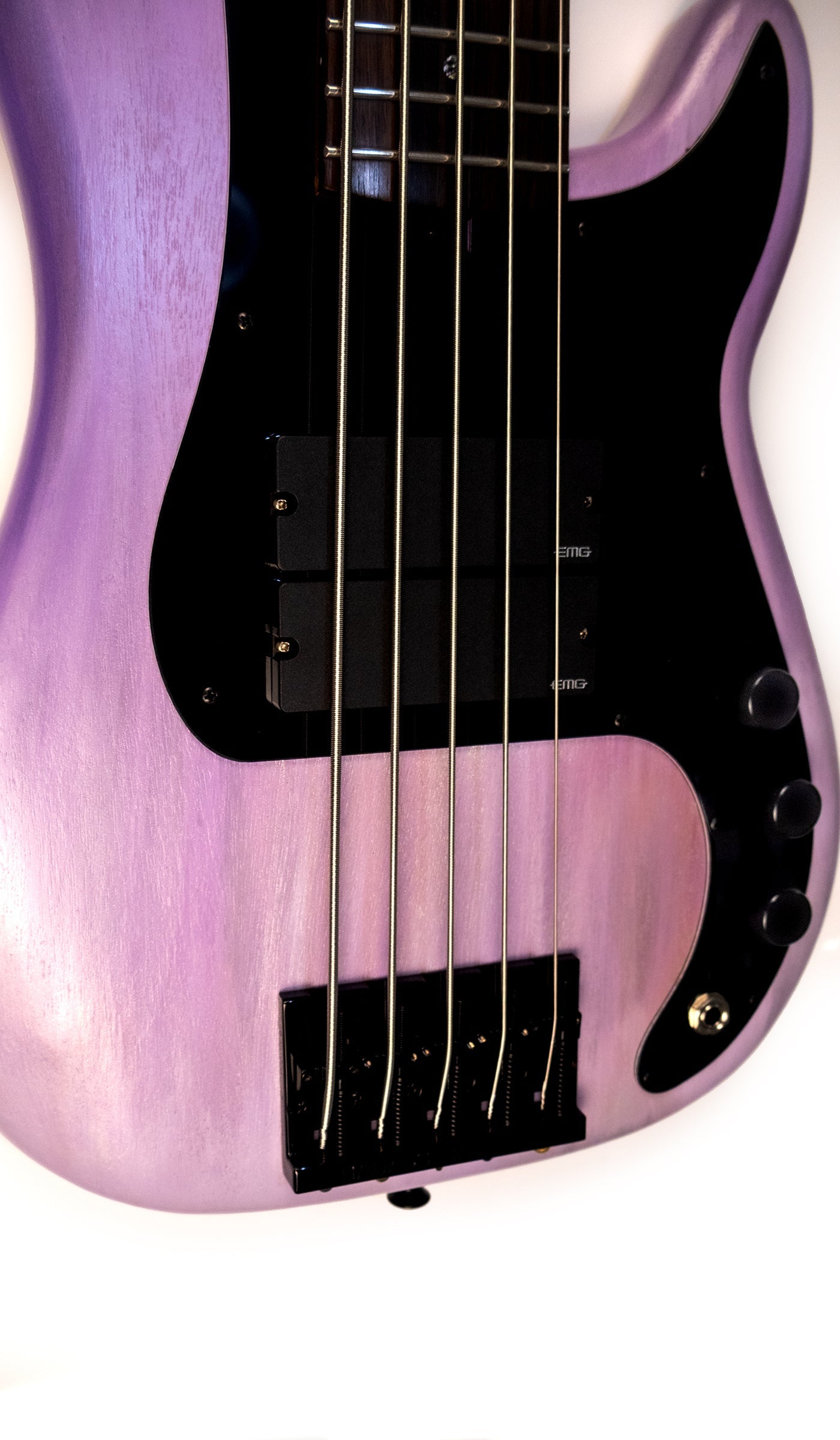 McGrath Medium Scale Thumper Lavender 8.7lbs - McGrath Guitars boutique 5-string bass